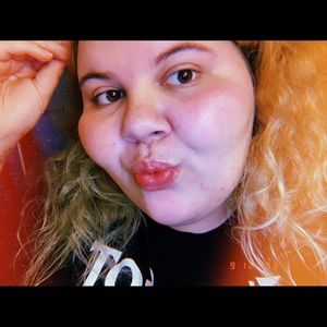 Meet your Posher, Audrey